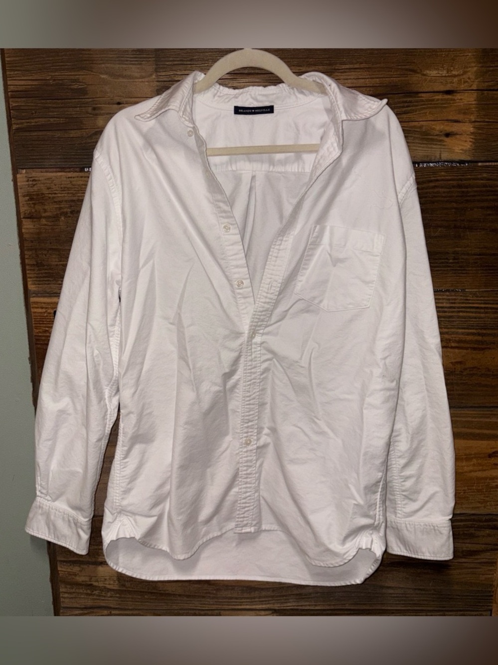 Brandy Melville White Casual Button-Down Shirt